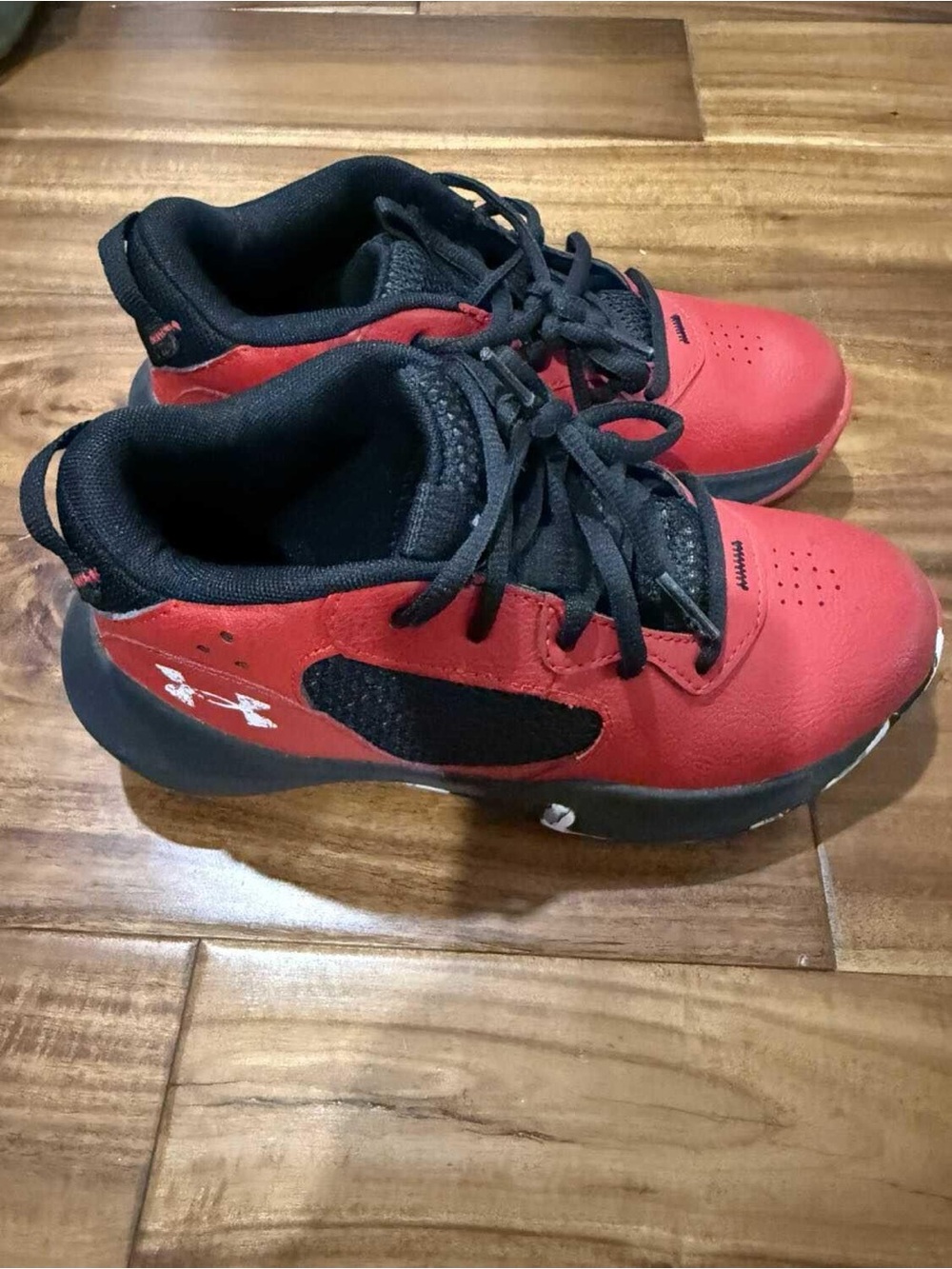 Under Armour Kids Red and Black Low-Top Athletic Sneakers